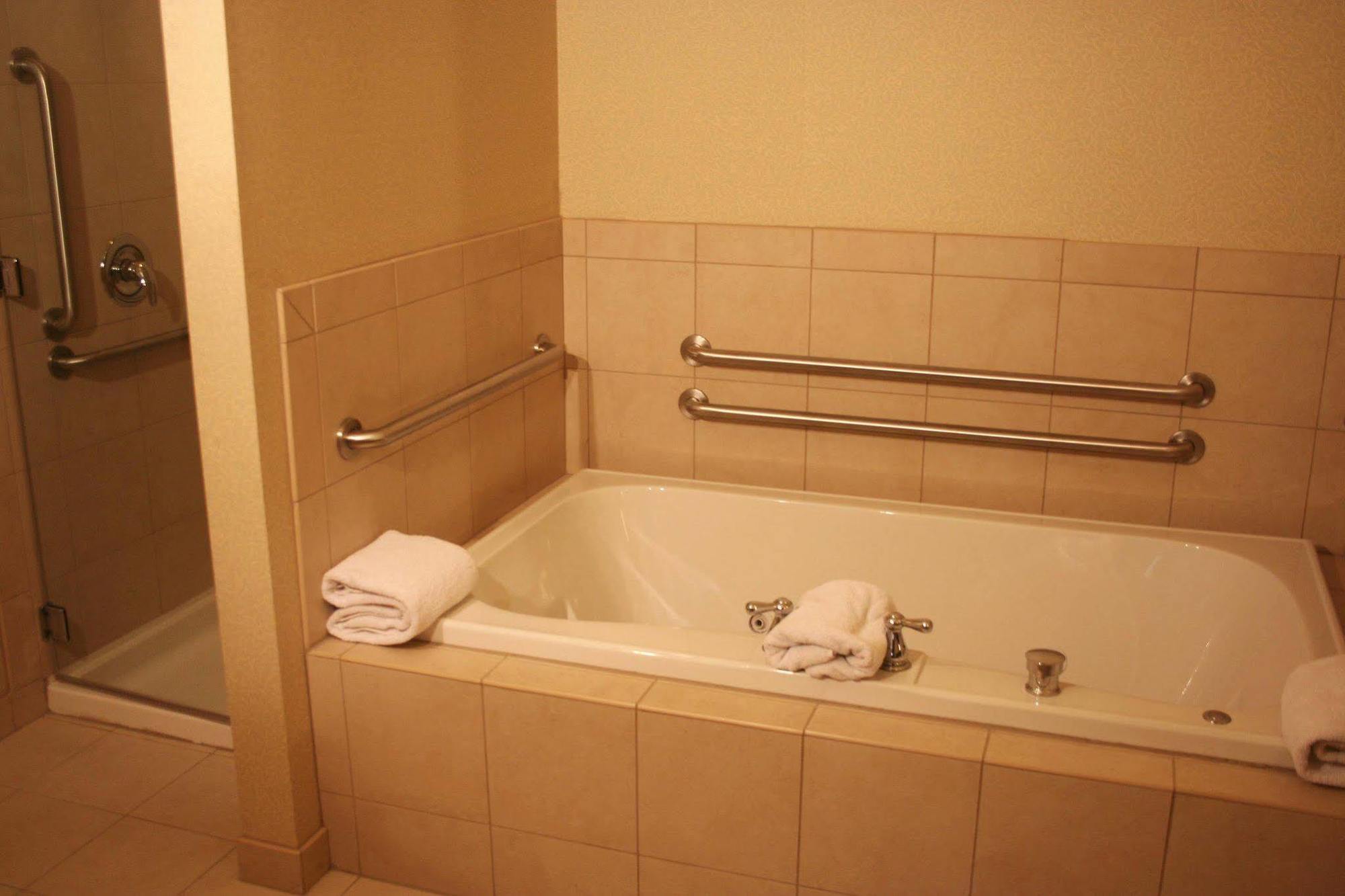 Hilton Garden Ames